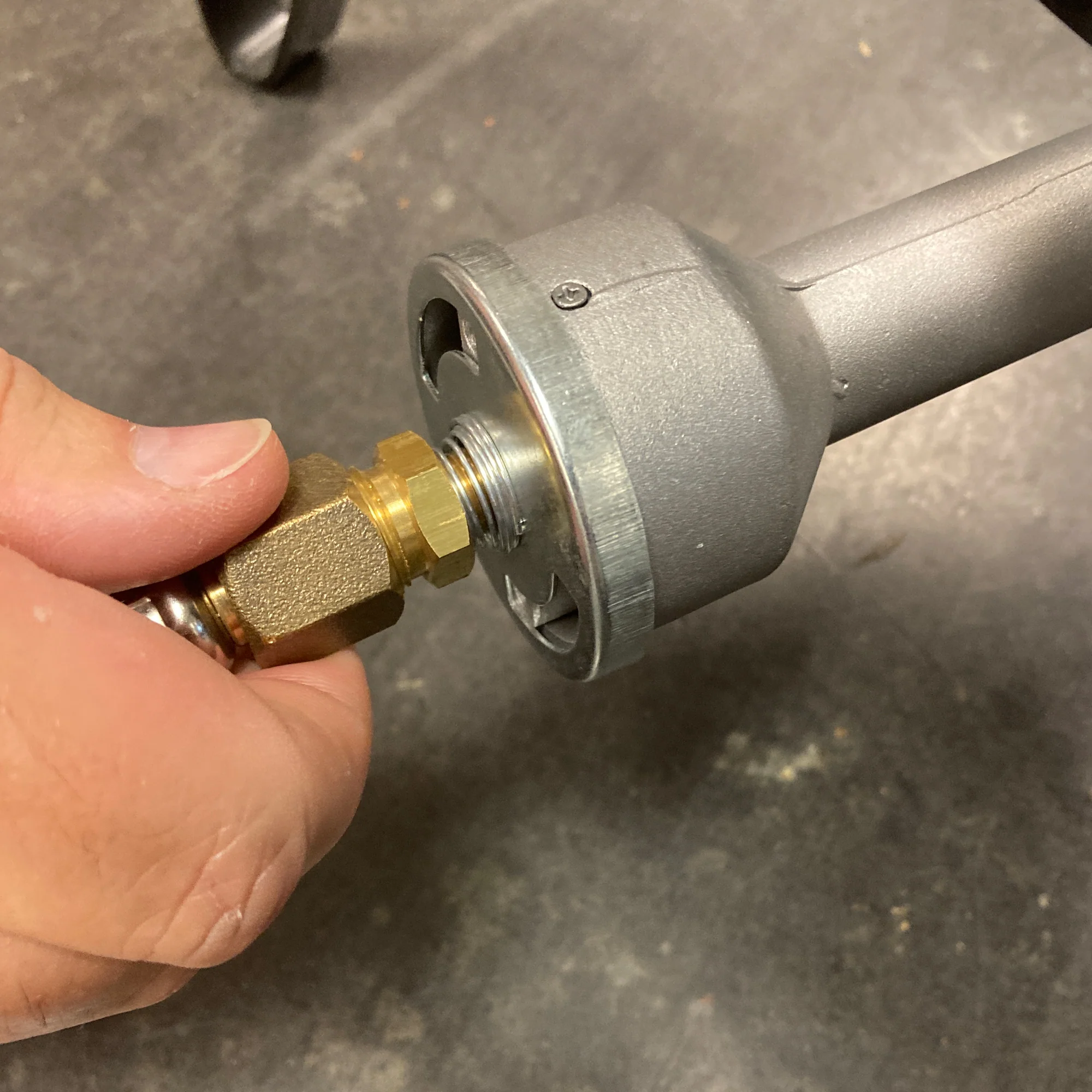 10-psi Regulator/Hose Assembly - Image 3