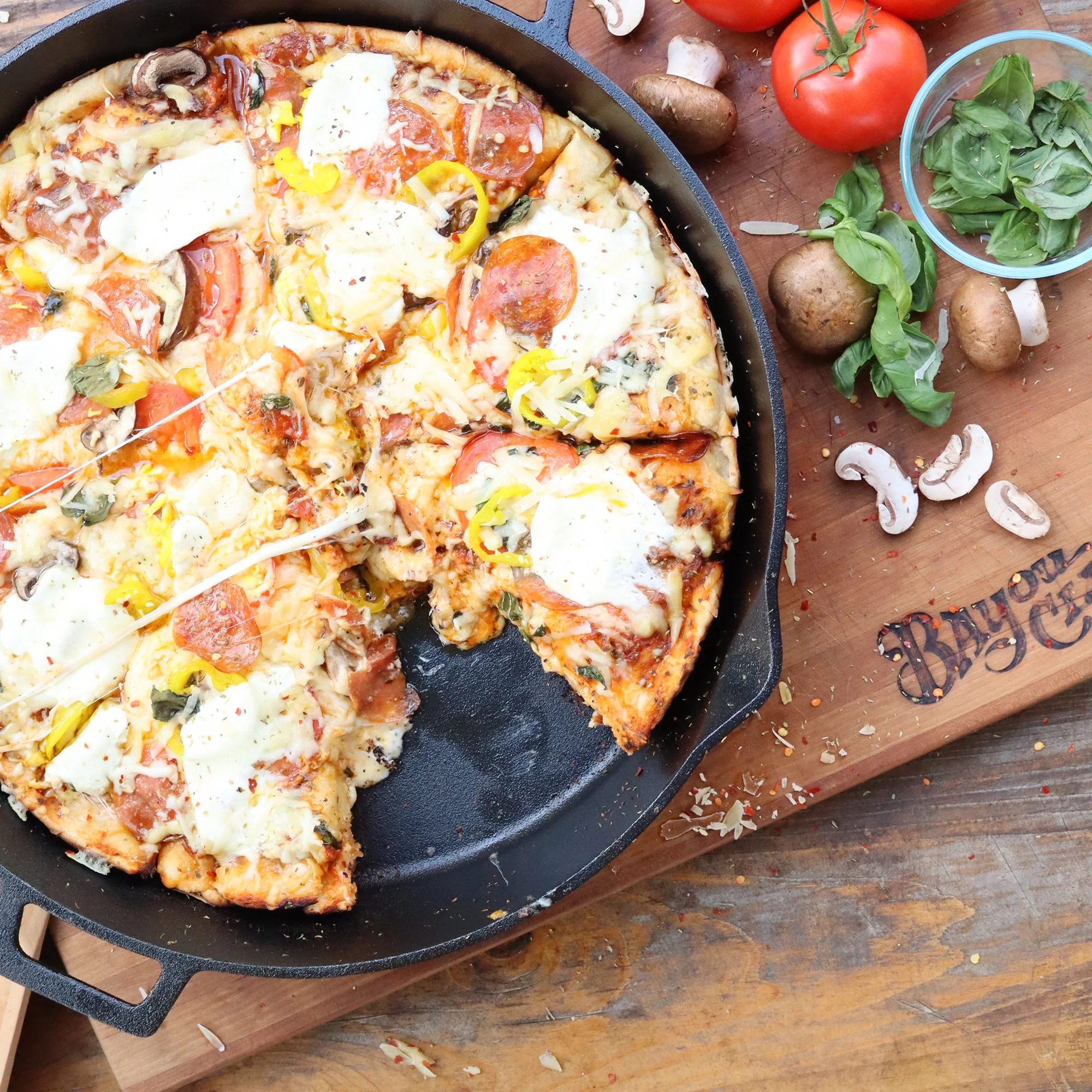 16-in Cast Iron Double-Handled Skillet - Image 6