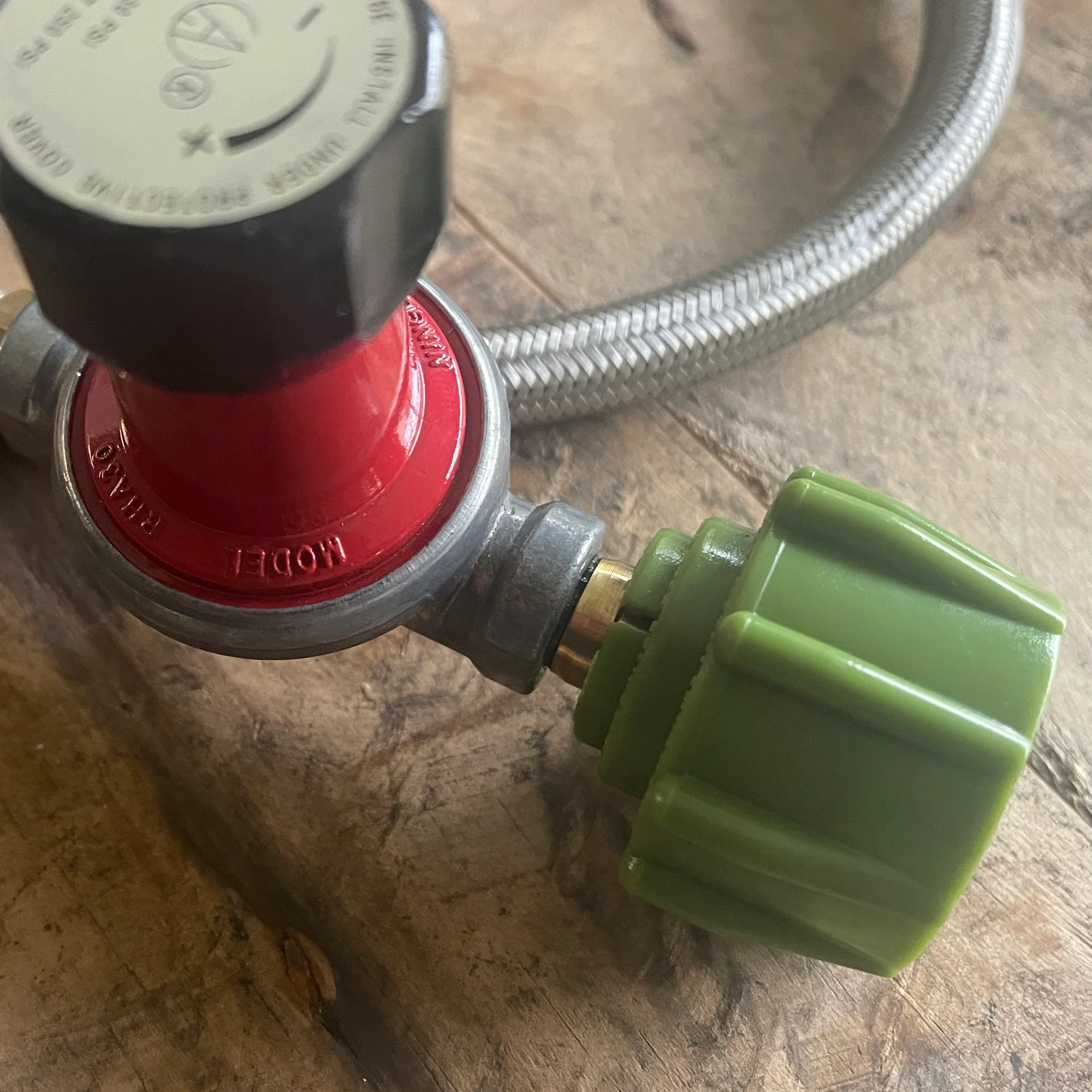 30-psi Regulator/Hose Assembly - Image 3