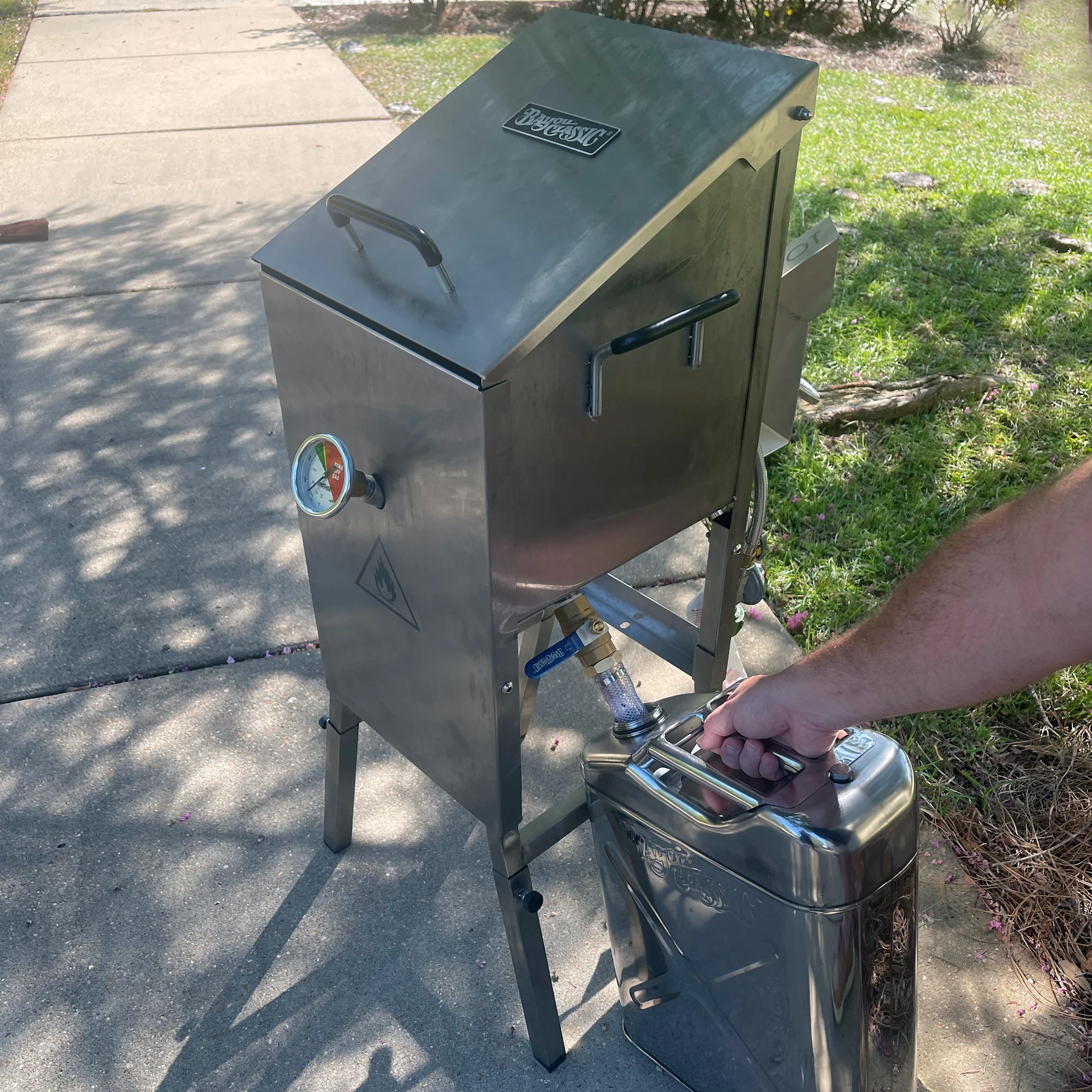 Bayou® Fryer Drain Extension Hose - Image 4