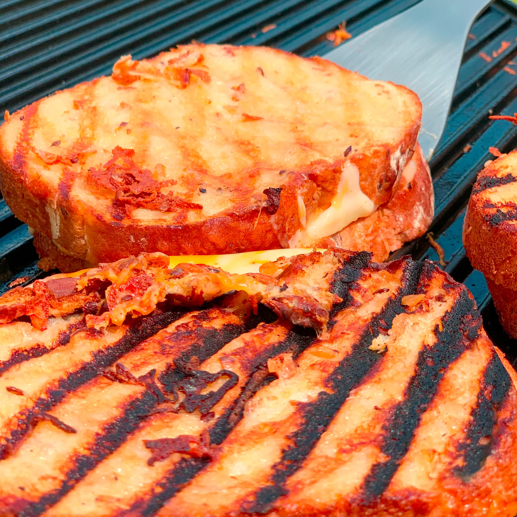 18-in Cast Iron Reversible Griddle - Image 5