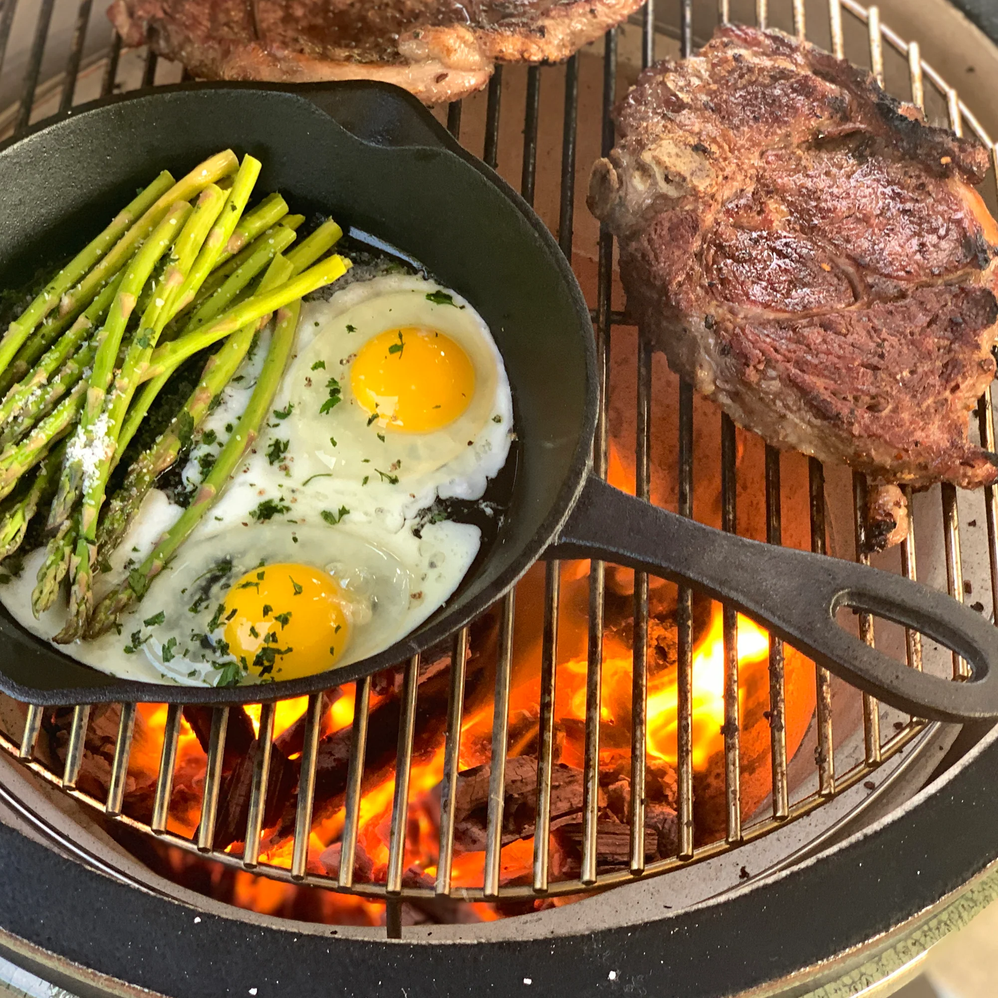 10-in and 12-in Cast Iron Skillet Set - Image 5